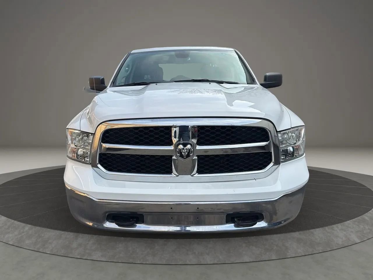 Used 2022 RAM 1500 Classic SLT w/ Protection Group AWD/4WD image 2
