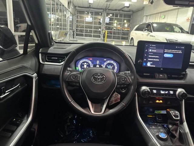 Used 2023 Toyota RAV4 XSE AWD/4WD image 32