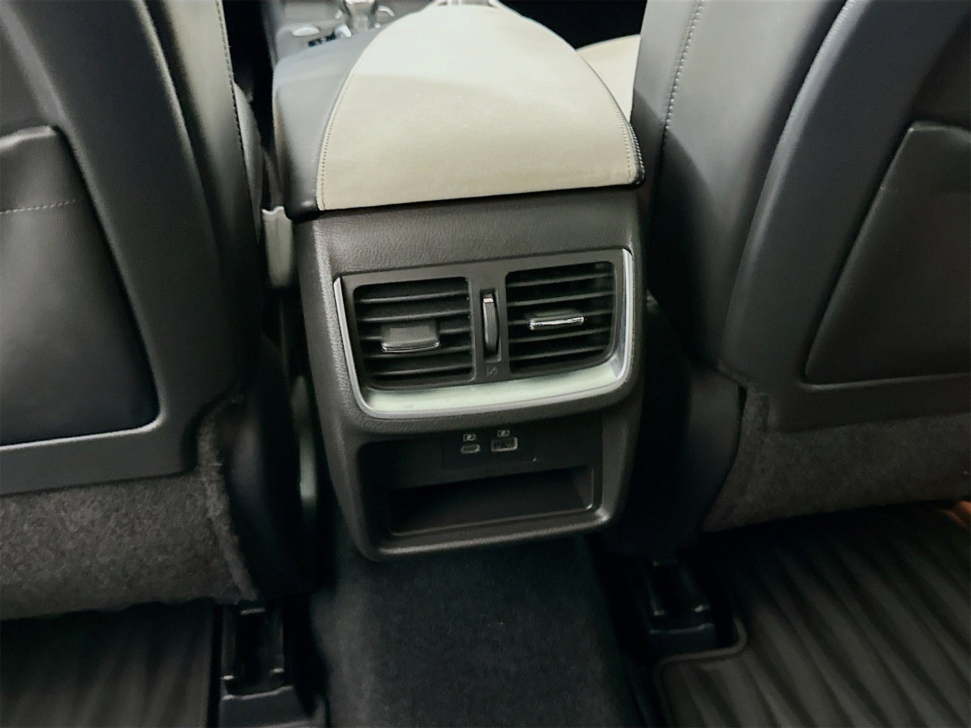 Used 2023 INFINITI QX55 Luxe w/ Cargo Package image 26