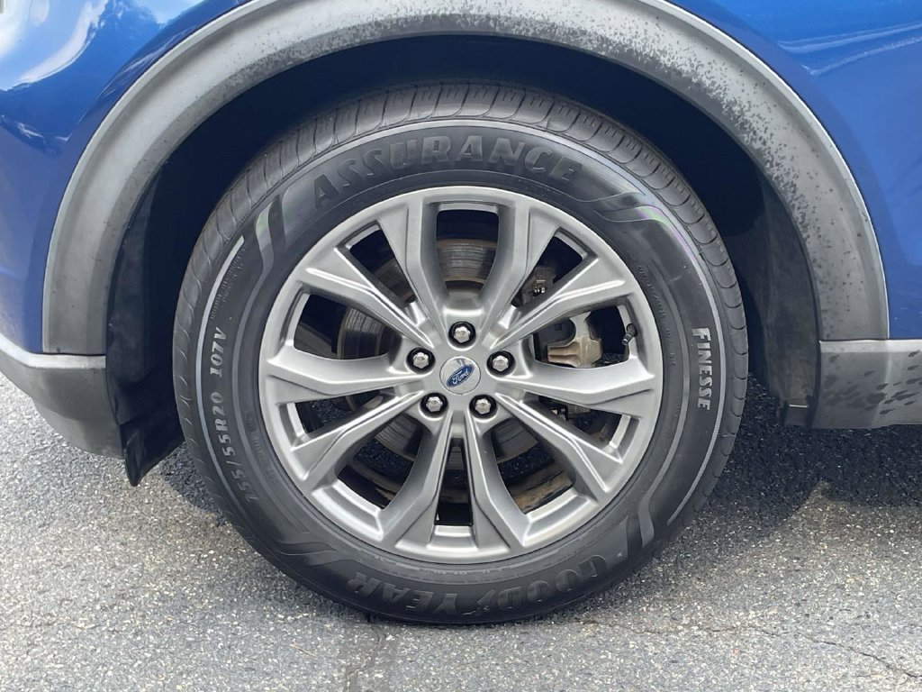 Used 2022 Ford Explorer XLT w/ Equipment Group 202A RWD image 11