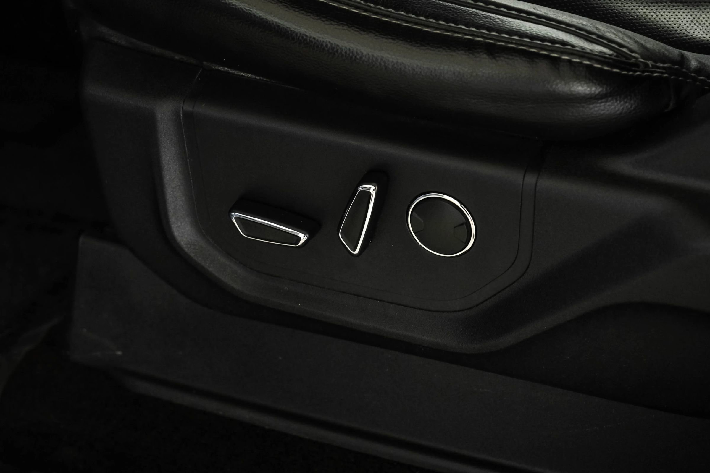 Used 2017 Ford F150 Lariat RWD image 25