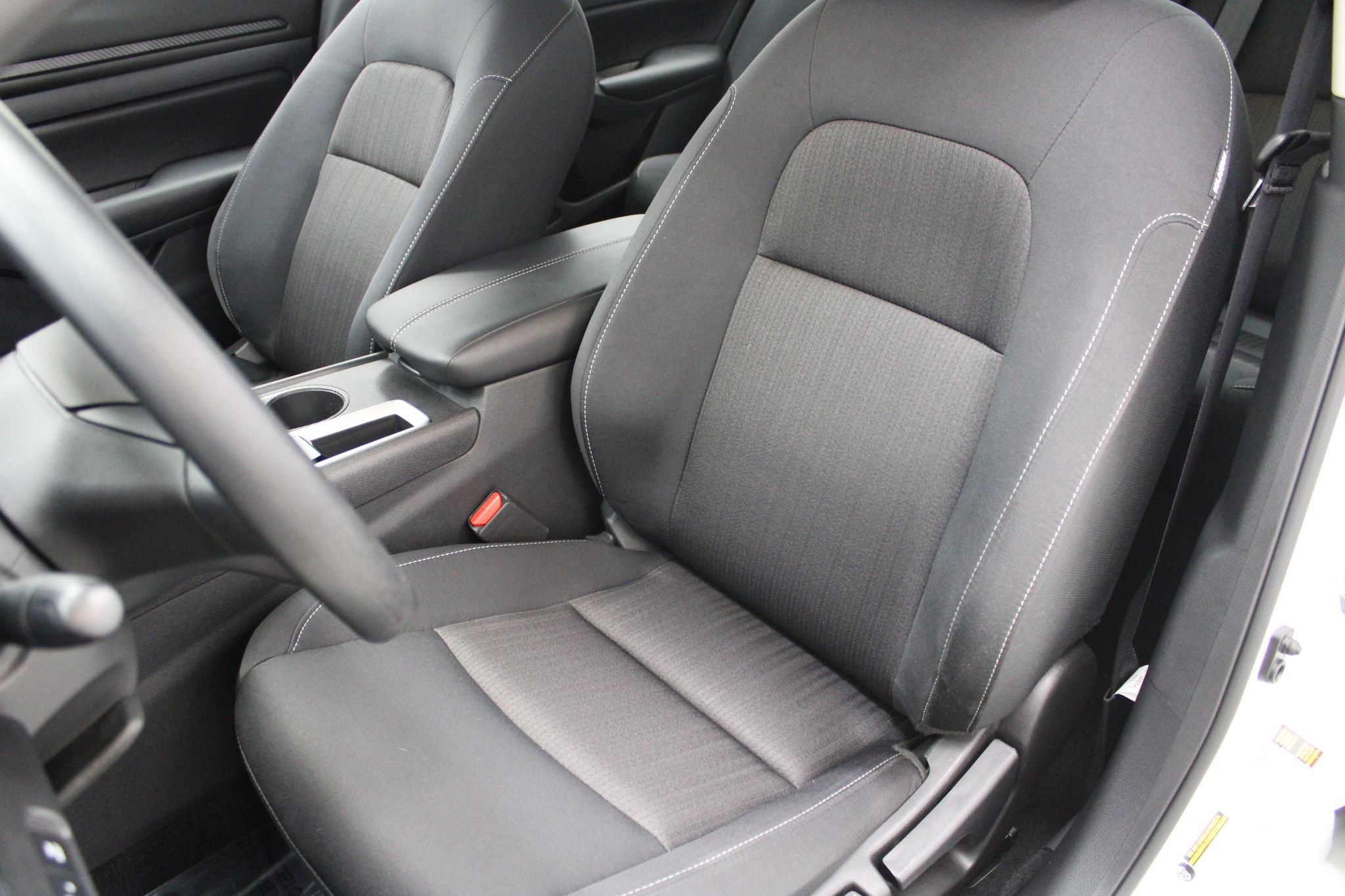 Used 2025 Nissan Altima 2.5 S FWD image 14