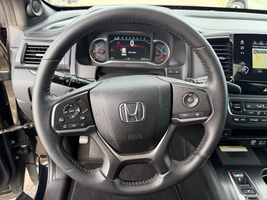 Used 2022 Honda Pilot TrailSport image 12