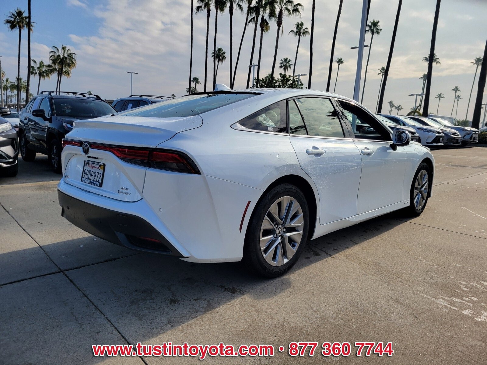 Certified 2024 Toyota Mirai XLE image 4