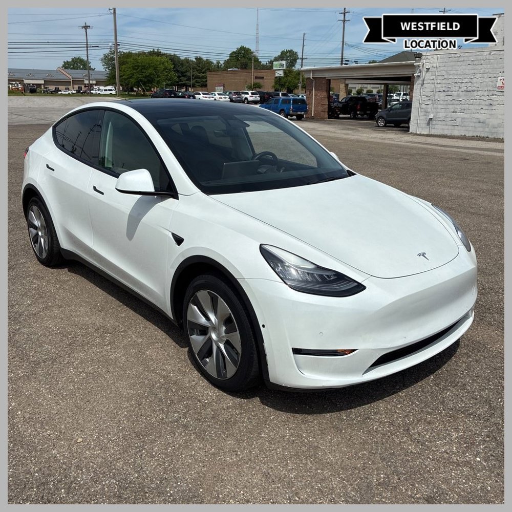 Used 2021 Tesla Model Y Long Range AWD/4WD image 1
