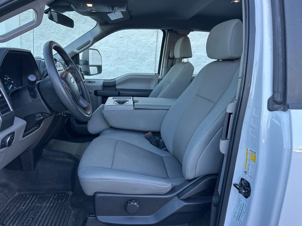 Used 2020 Ford F250 XL w/ Power Equipment Group image 9