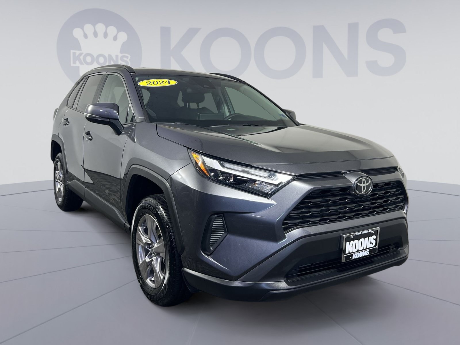 Used 2024 Toyota RAV4 XLE AWD/4WD image 10