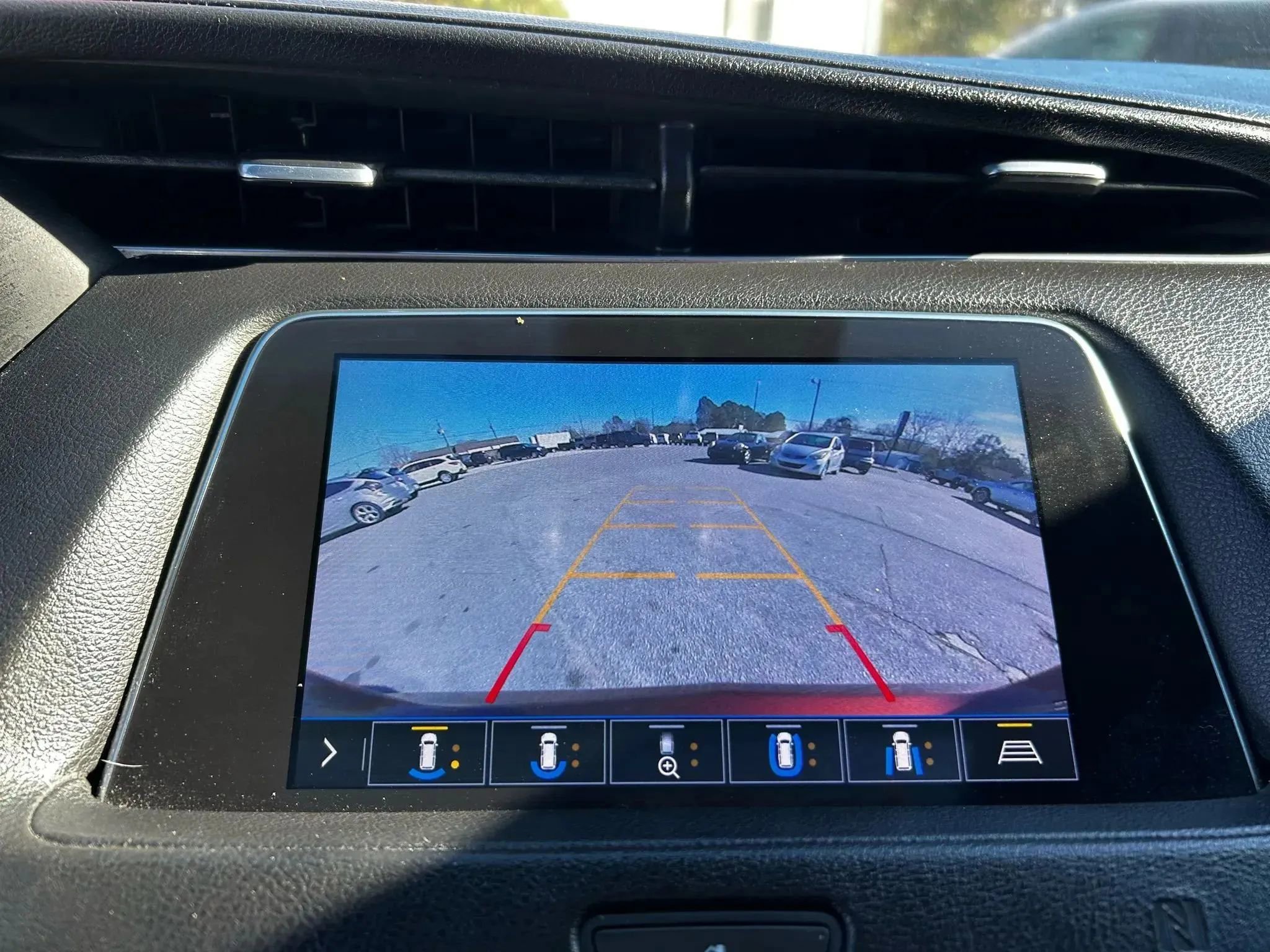 Used 2019 Cadillac XT4 Sport AWD/4WD image 19