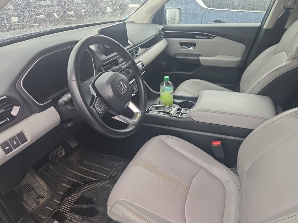 Used 2023 Honda Pilot EX-L image 4