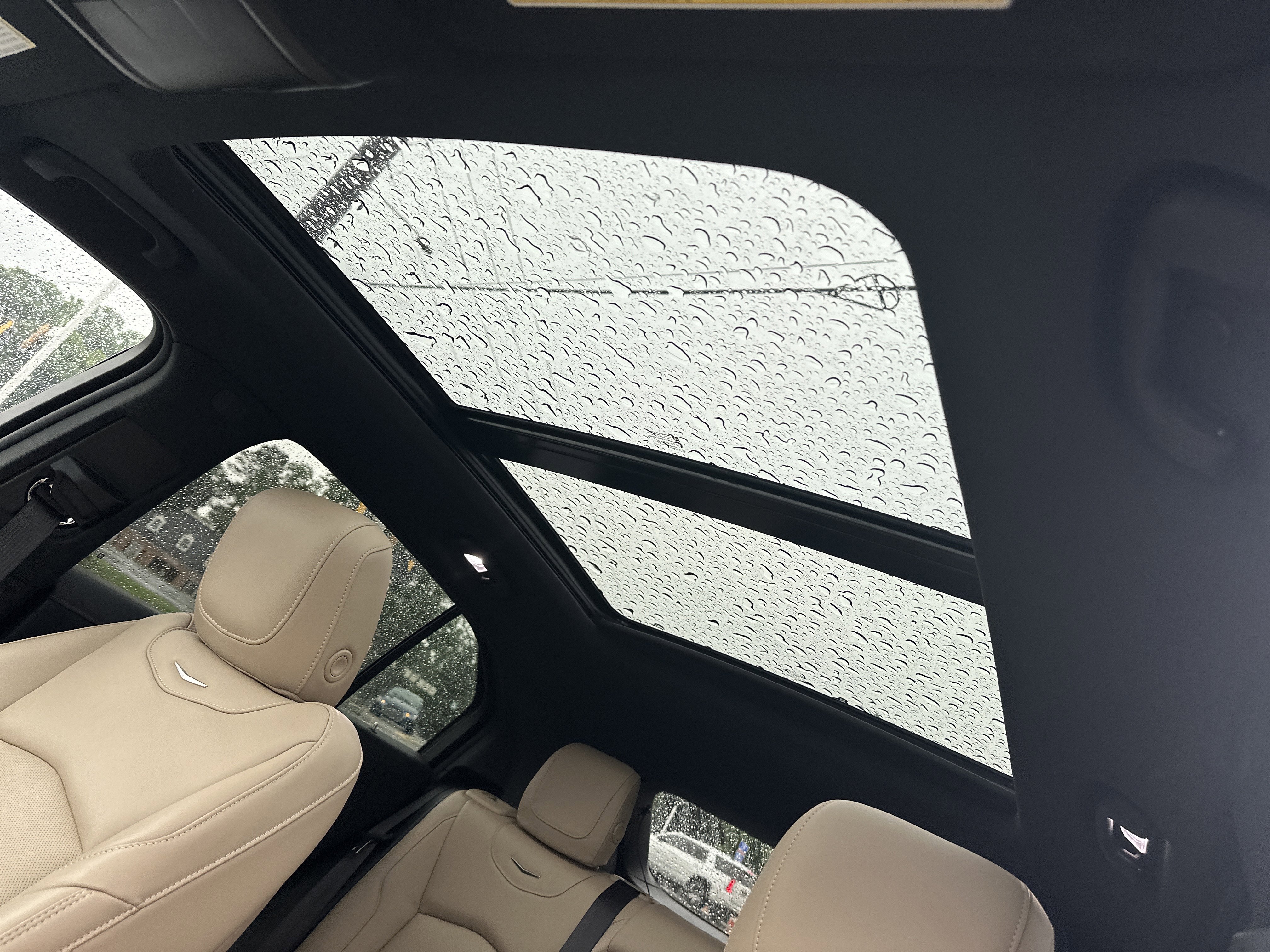 Used 2025 Cadillac XT4 Premium Luxury w/ Technology Package FWD image 32