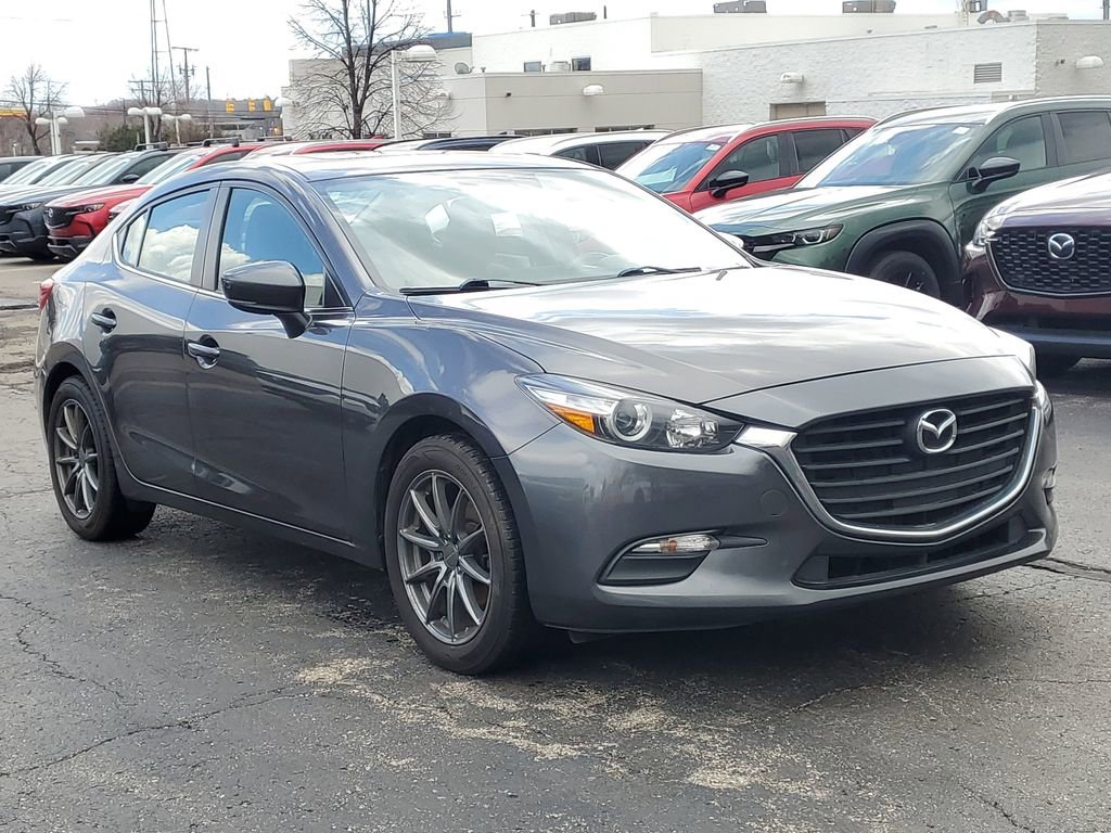Used 2018 MAZDA MAZDA3 Touring image 4