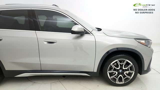 Used 2025 BMW X1 xDrive28i AWD/4WD image 16