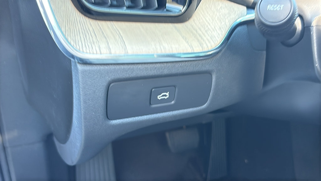 New 2027 Volvo XC60 B5 Plus AWD/4WD image 14