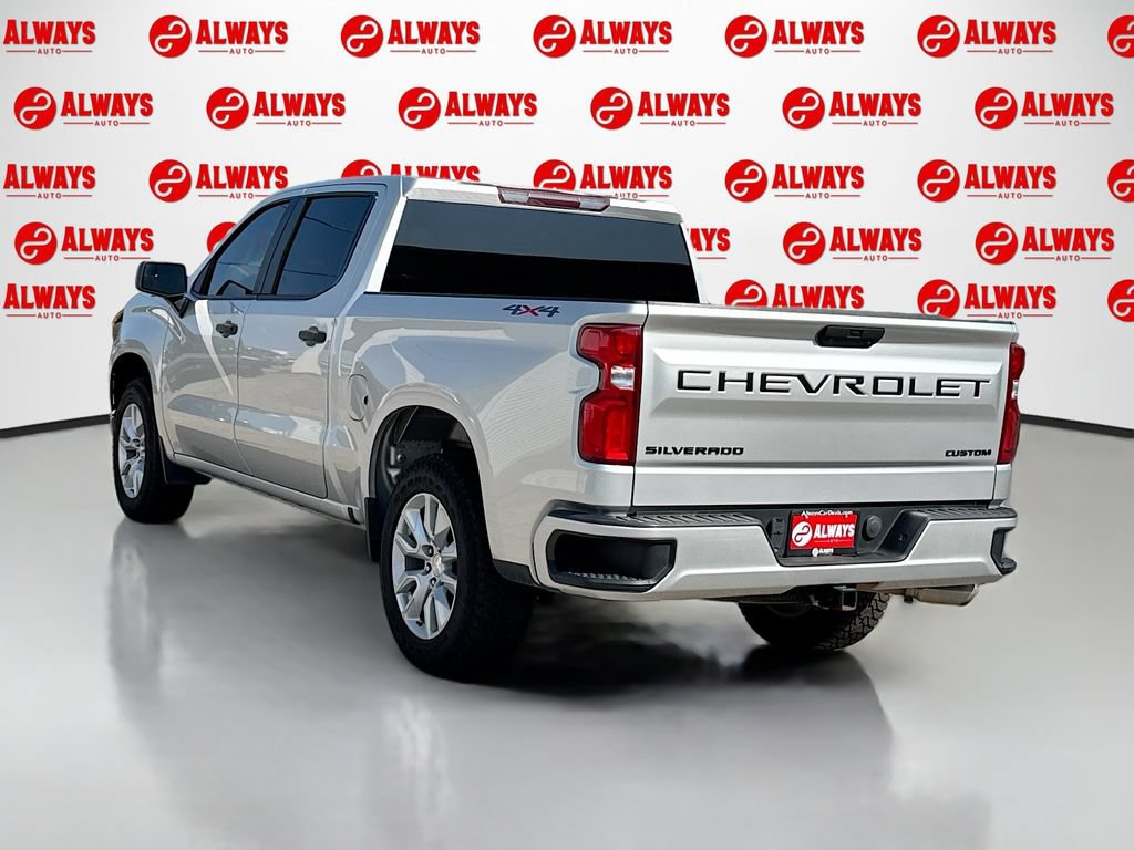 Used 2020 Chevrolet Silverado 1500 Custom w/ Custom Value Package AWD/4WD image 8