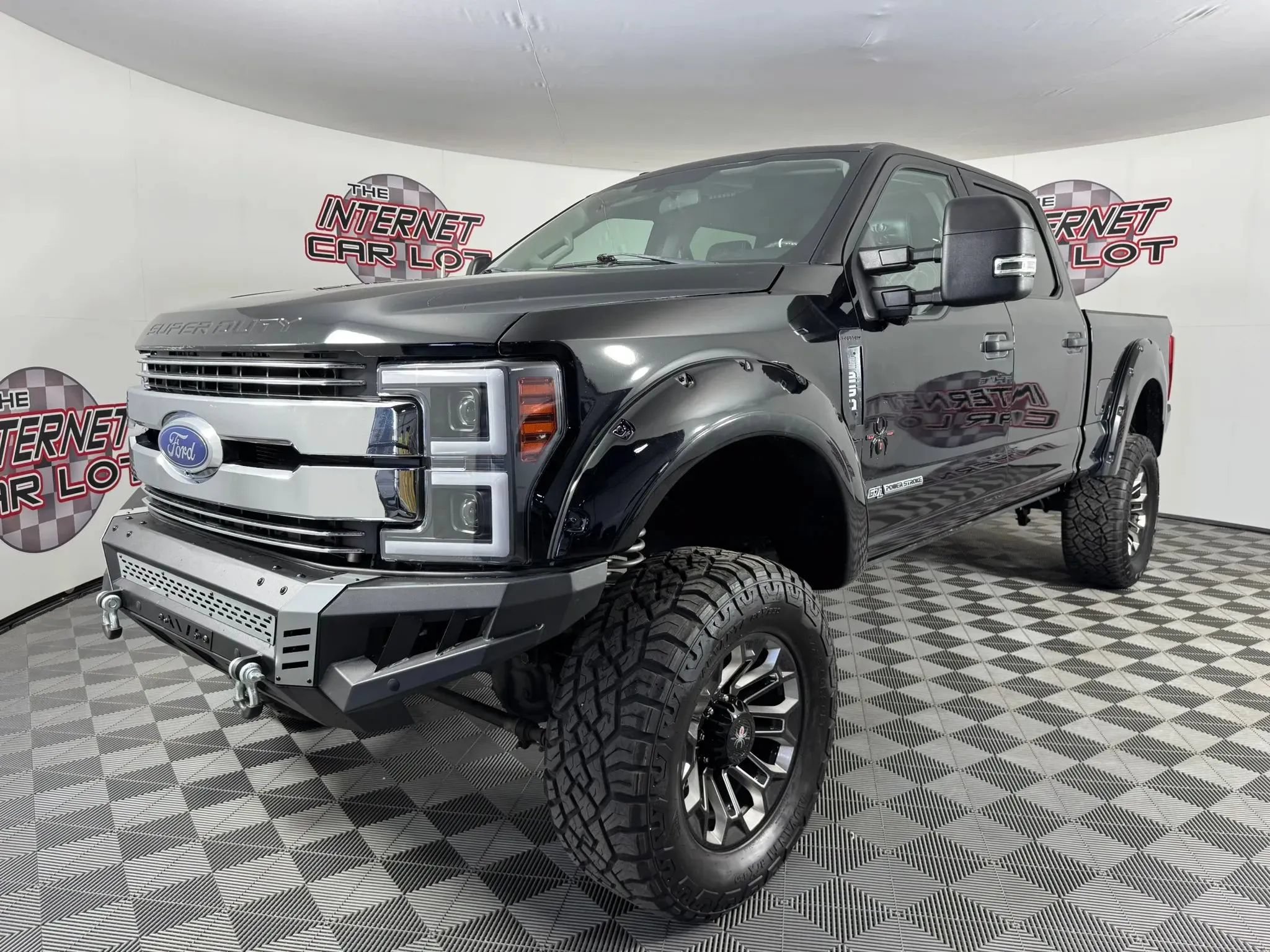 Used 2019 Ford F250 XLT w/ XLT Value Package AWD/4WD image 3