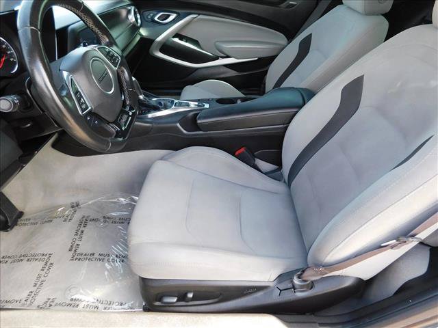 Used 2017 Chevrolet Camaro LT RWD image 21