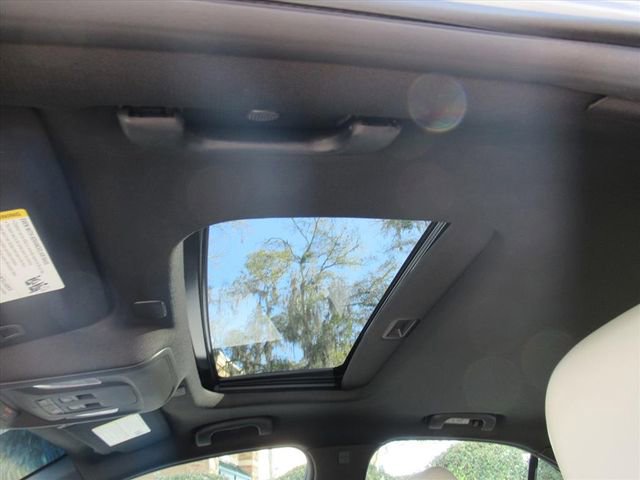 Used 2023 Cadillac CT4 Luxury w/ Sun And Sound Package image 18