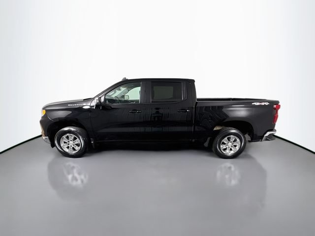Used 2025 Chevrolet Silverado 1500 LT AWD/4WD image 4