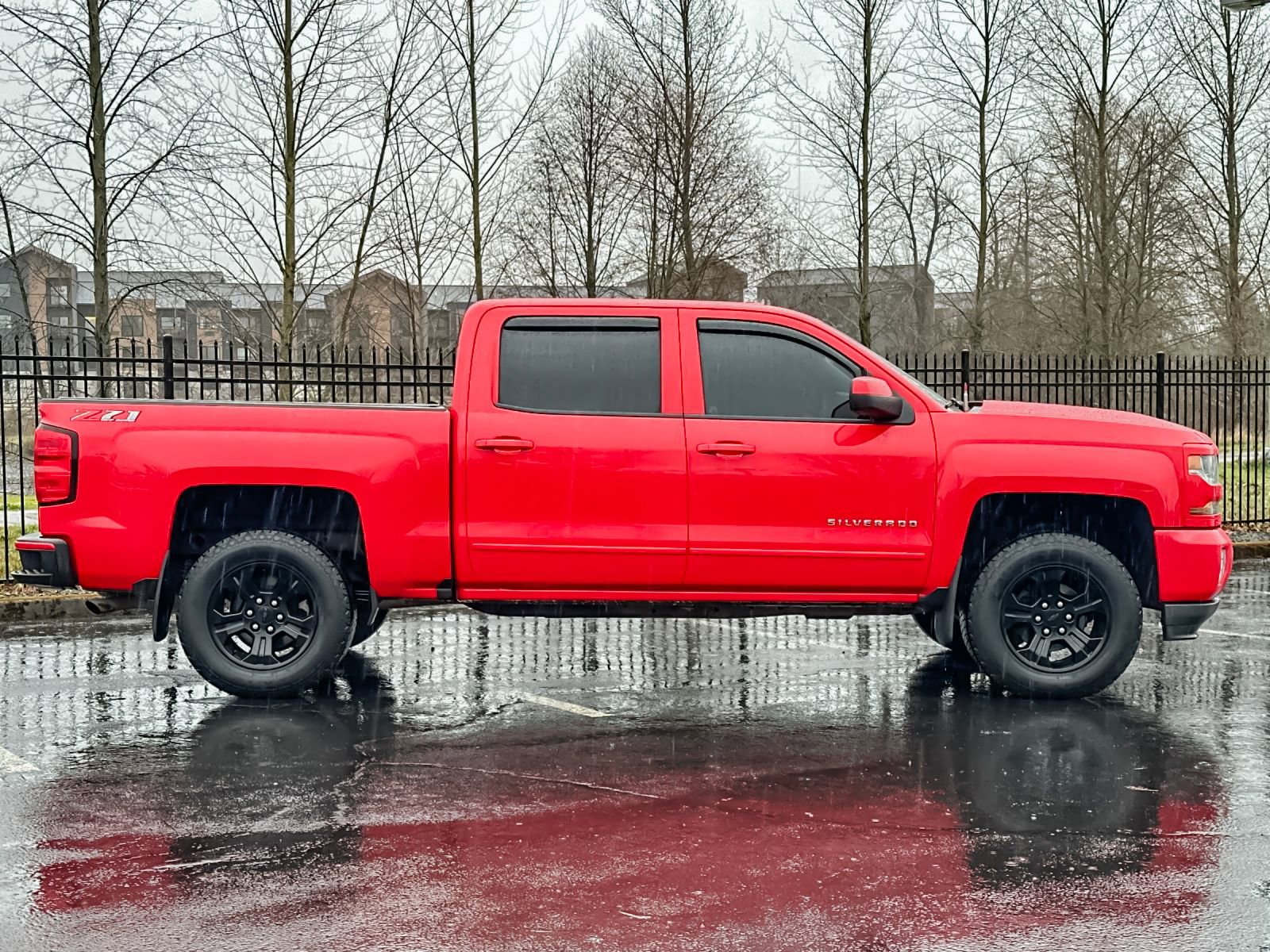 Used 2018 Chevrolet Silverado 1500 LT w/ All Star Edition image 2