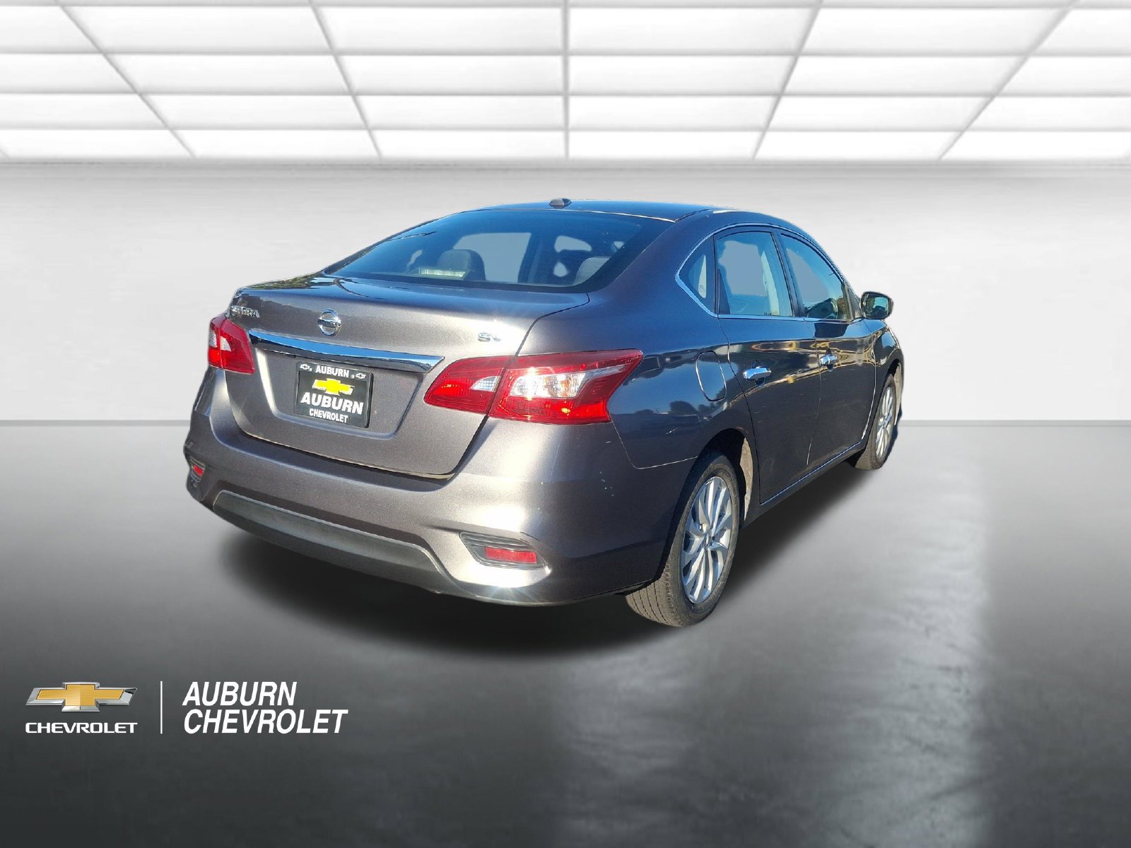 Used 2018 Nissan Sentra SV FWD image 3