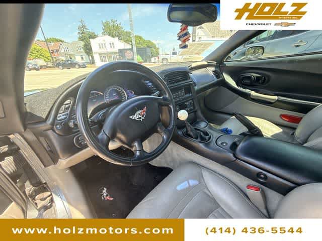 Used 2003 Chevrolet Corvette Coupe w/ Preferred Equipment Group RWD image 11