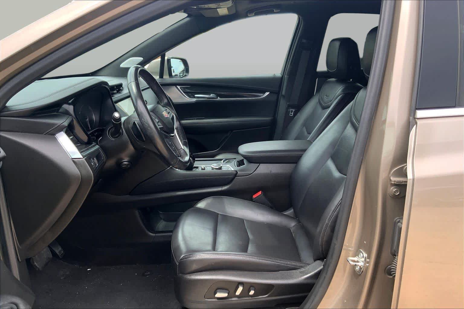 Used 2023 Cadillac XT5 Premium Luxury FWD image 7