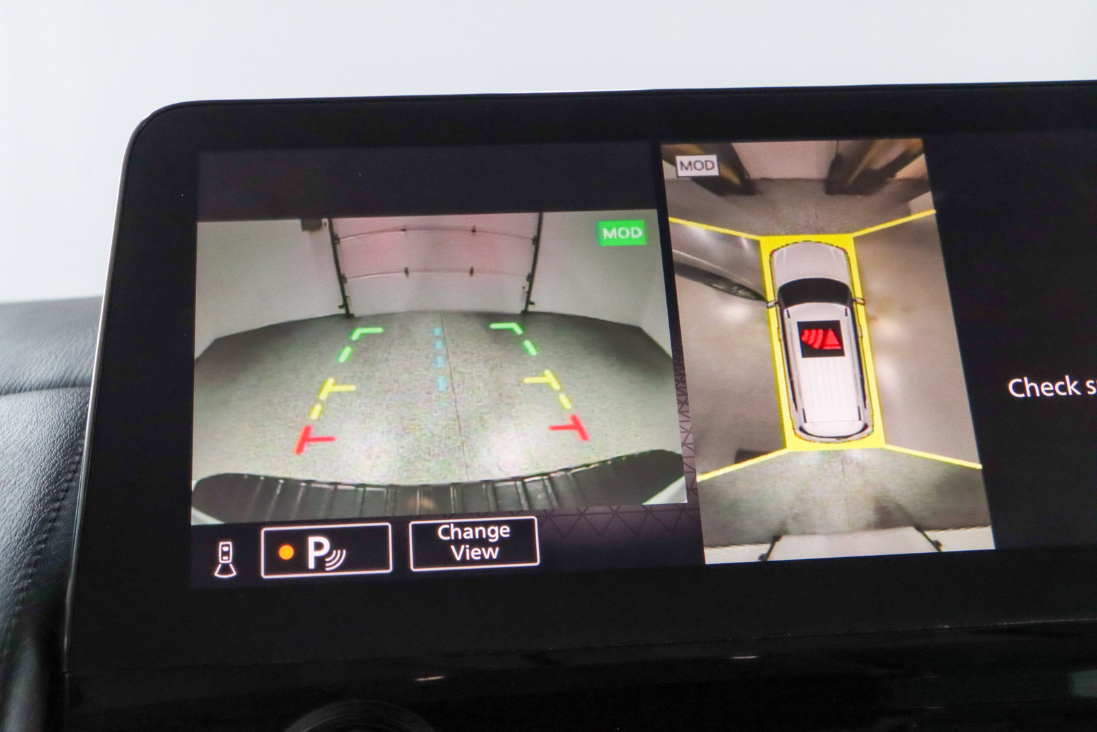 Used 2022 Nissan Armada SL w/ Captain's Chairs Package image 20