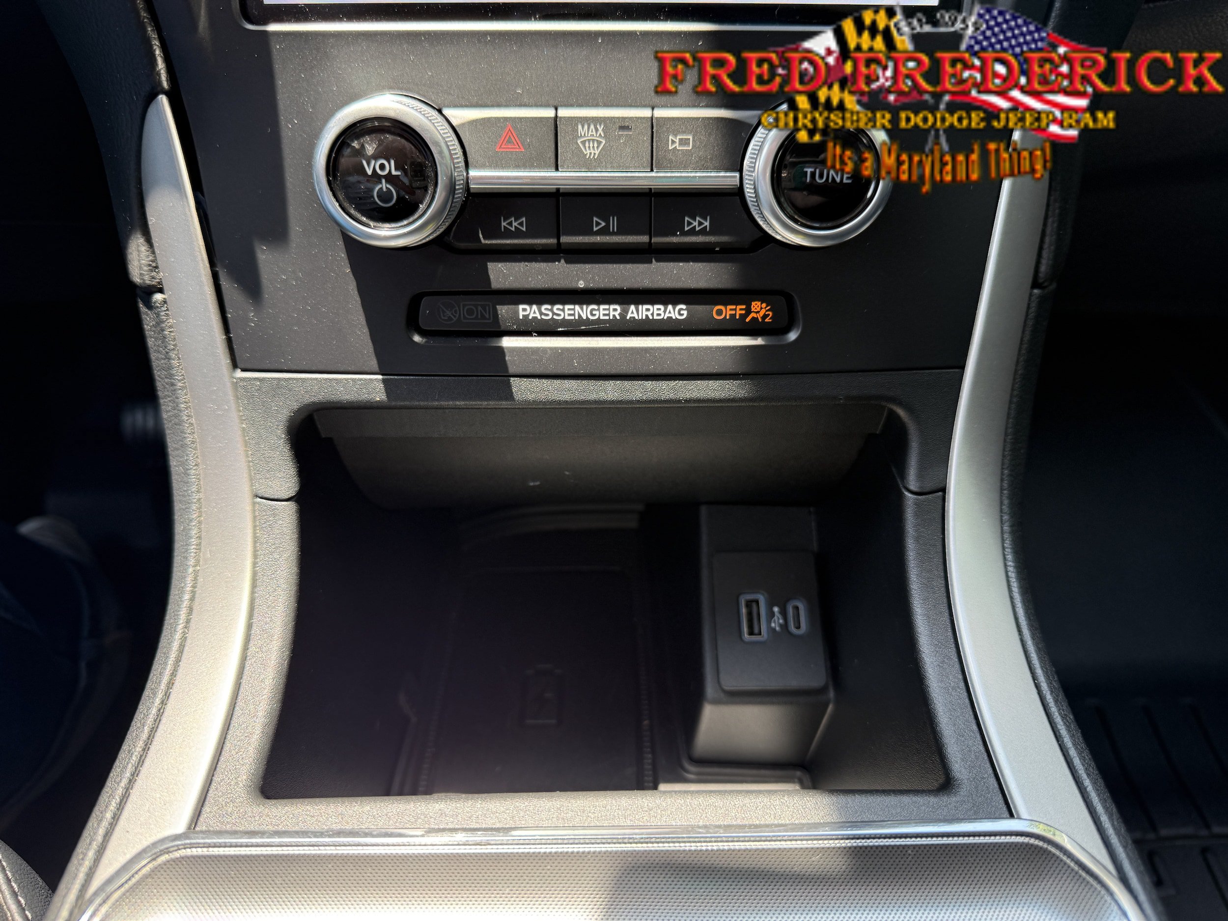 Used 2022 Ford Edge SEL w/ Convenience Package AWD/4WD image 13