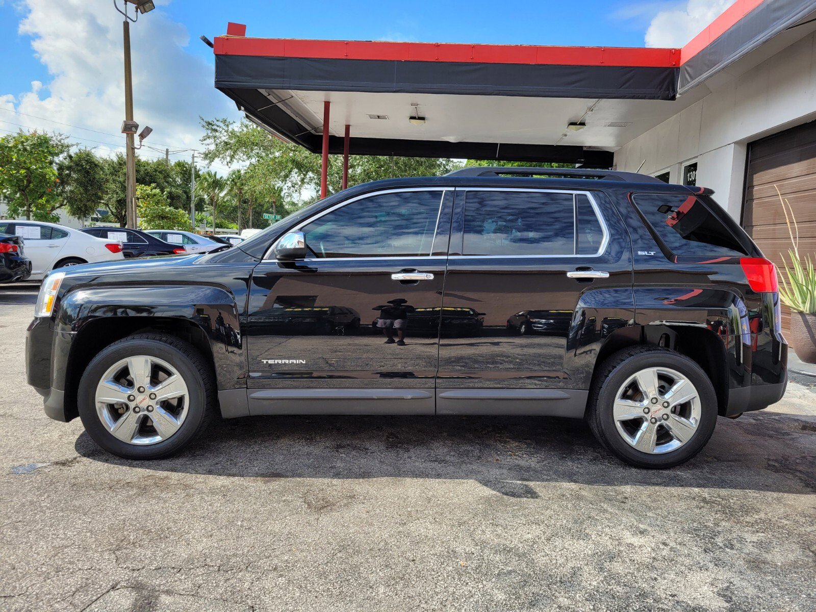Used 2015 GMC Terrain SLT w/ Chrome Edition FWD image 3