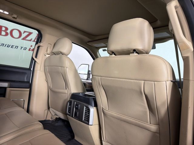 Used 2017 Ford F250 Lariat w/ Lariat Ultimate Package AWD/4WD image 17