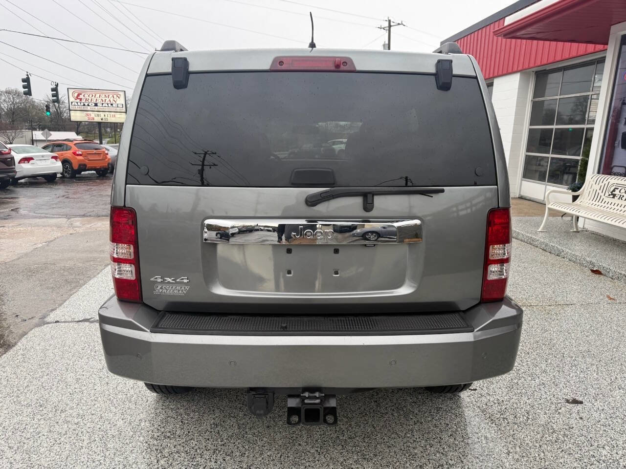Used 2012 Jeep Liberty Sport image 8