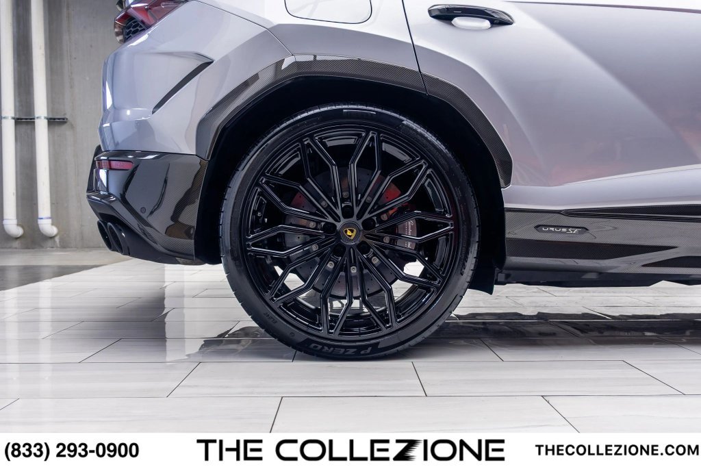 Used 2026 Lamborghini Urus SE AWD/4WD image 34
