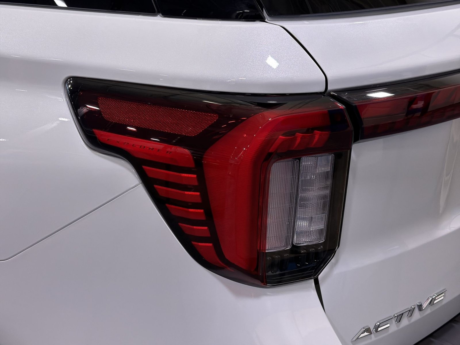 New 2027 Ford Explorer Active w/ Active Comfort Package AWD/4WD image 17