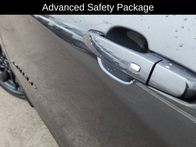 Used 2022 Chevrolet Equinox RS w/ Infotainment Package image 18