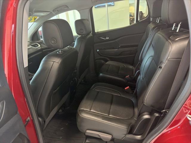 Used 2023 GMC Acadia SLT image 14