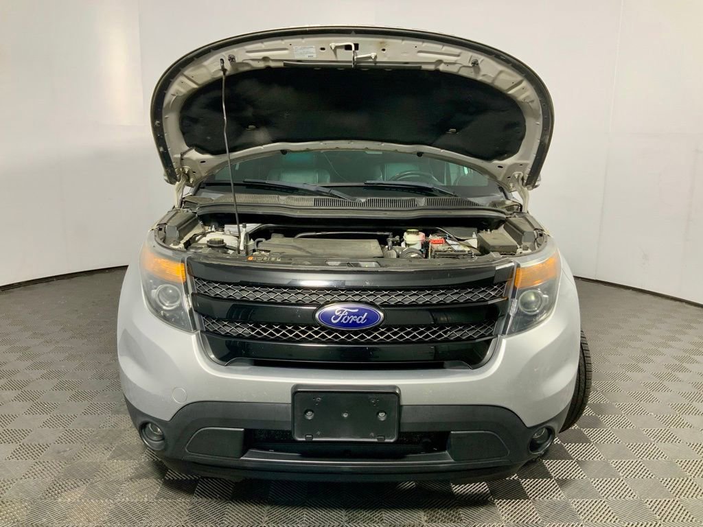 Used 2015 Ford Explorer Sport w/ Equipment Group 401A AWD/4WD image 10