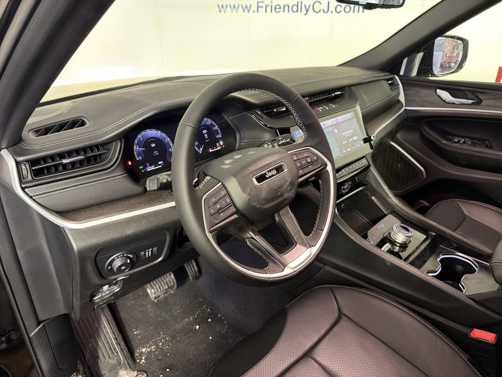 New 2026 Jeep Grand Cherokee Limited image 11