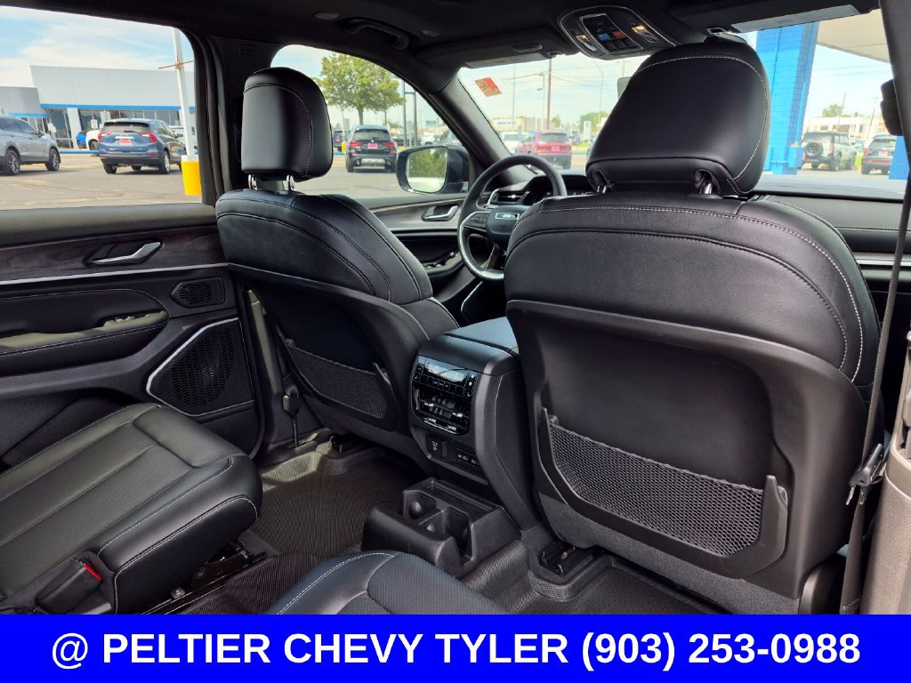 Used 2026 Jeep Grand Cherokee L Limited AWD/4WD image 17