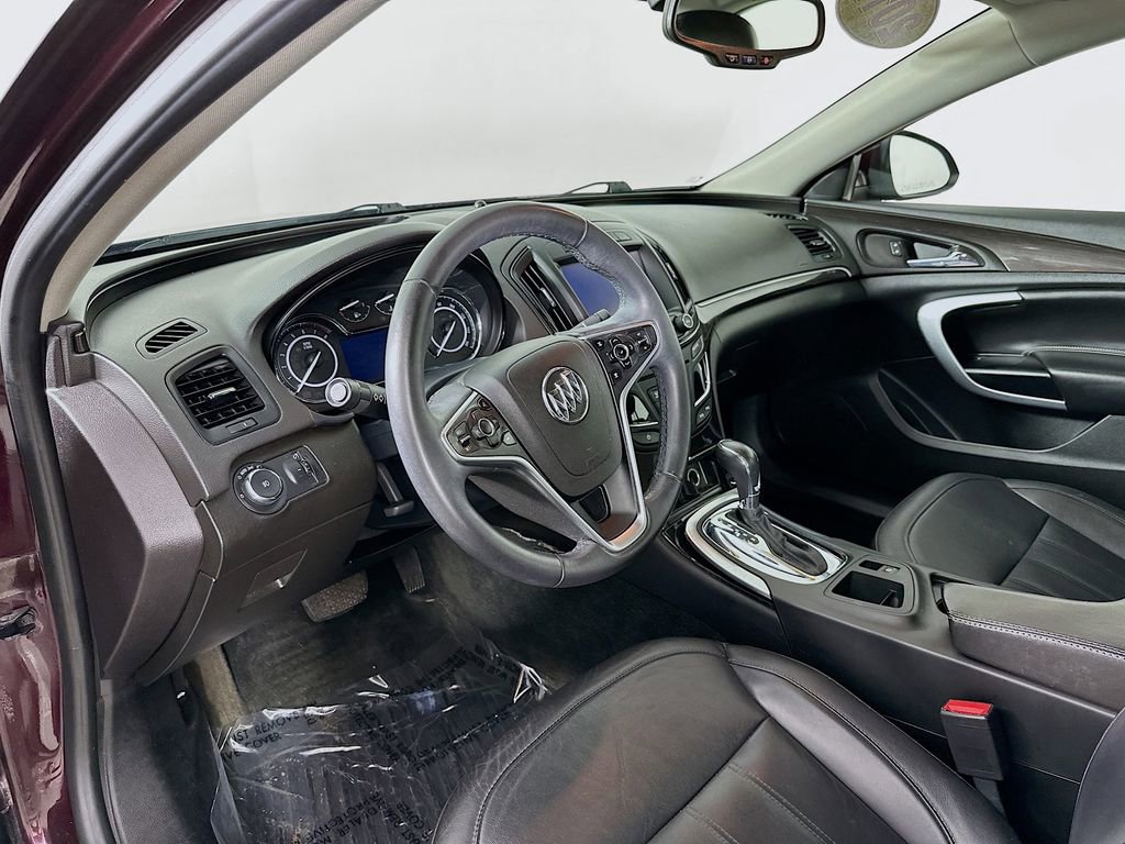 Used 2017 Buick Regal Sport Touring FWD image 14