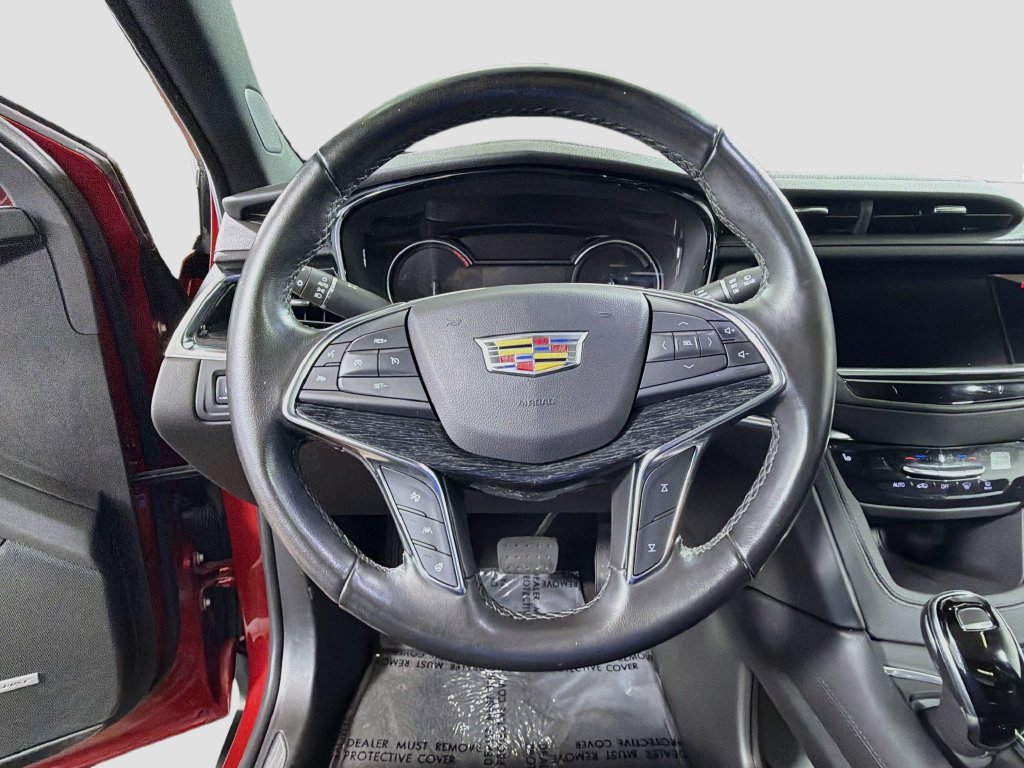 Used 2021 Cadillac XT5 Premium Luxury AWD/4WD image 13