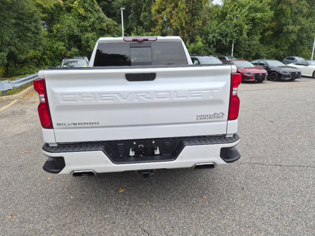Used 2021 Chevrolet Silverado 1500 High Country w/ Technology Package AWD/4WD image 6