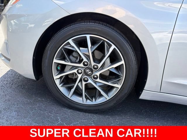 Used 2020 Hyundai Elantra Limited FWD image 9