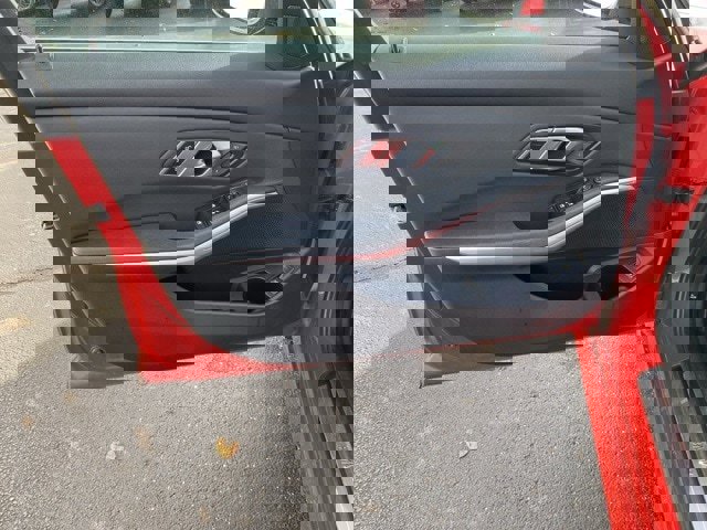 Used 2021 BMW 330i xDrive Sedan w/ Convenience Package image 18