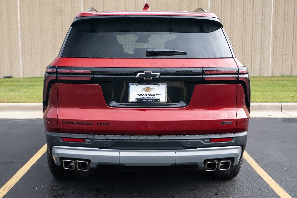 New 2025 Chevrolet Traverse Z71 w/ Enhanced Driving Package image 6