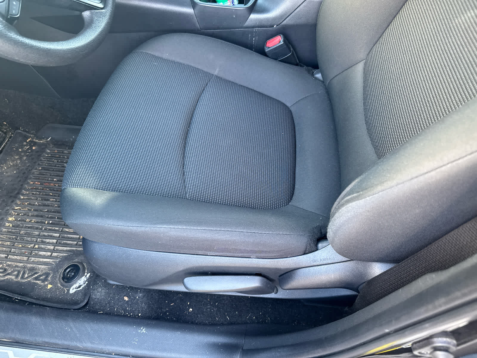 Certified 2024 Toyota RAV4 LE FWD image 7