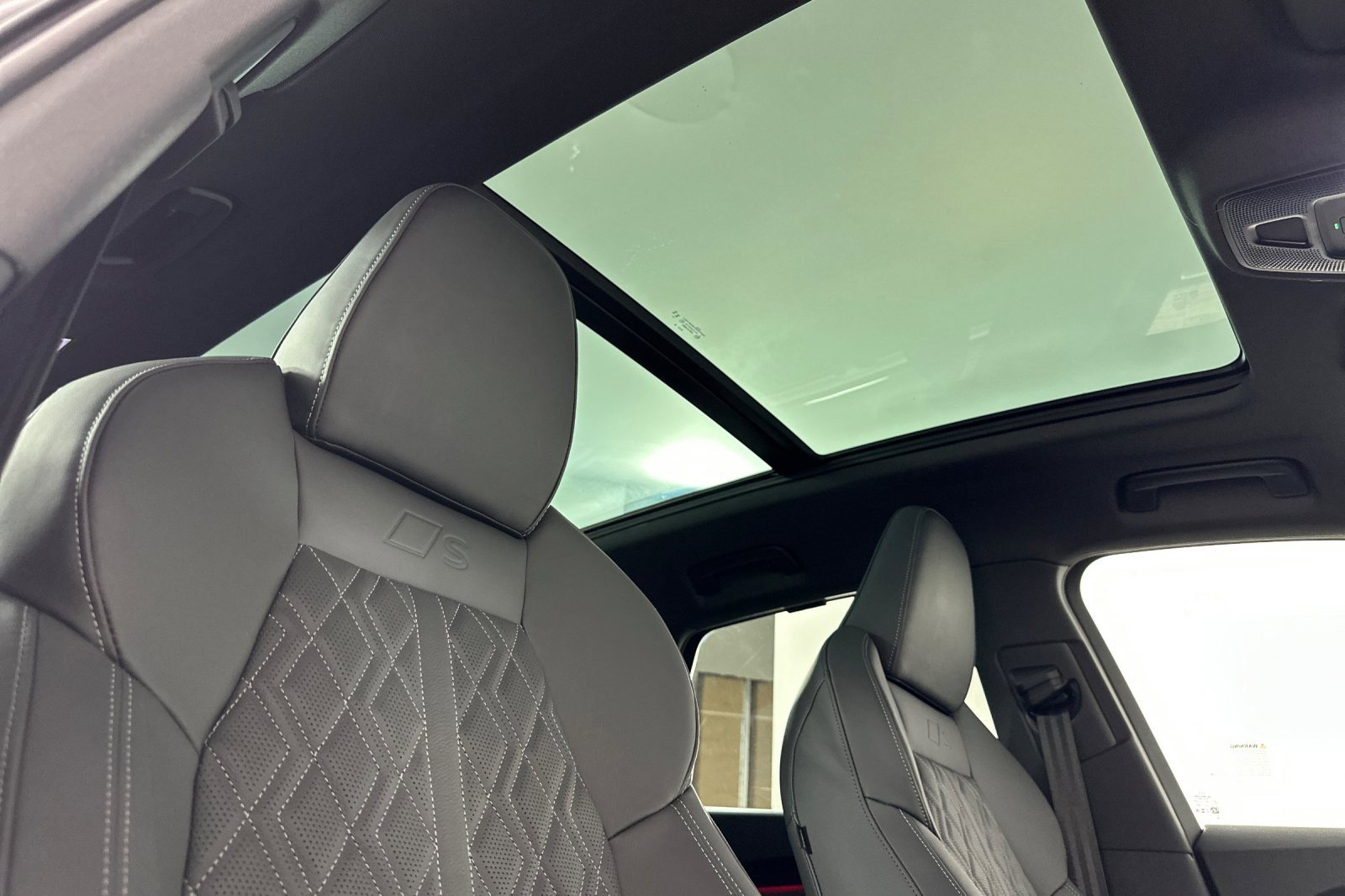 New 2025 Audi SQ5 Premium Plus image 16