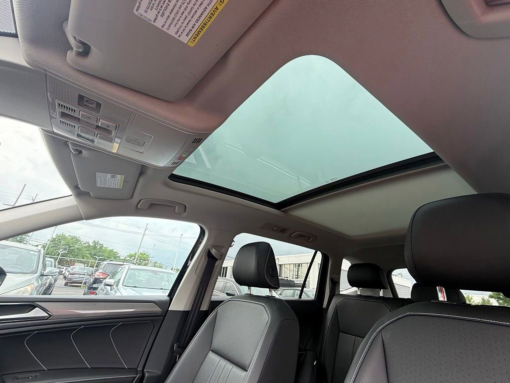 Certified 2022 Volkswagen Tiguan SE AWD/4WD image 6