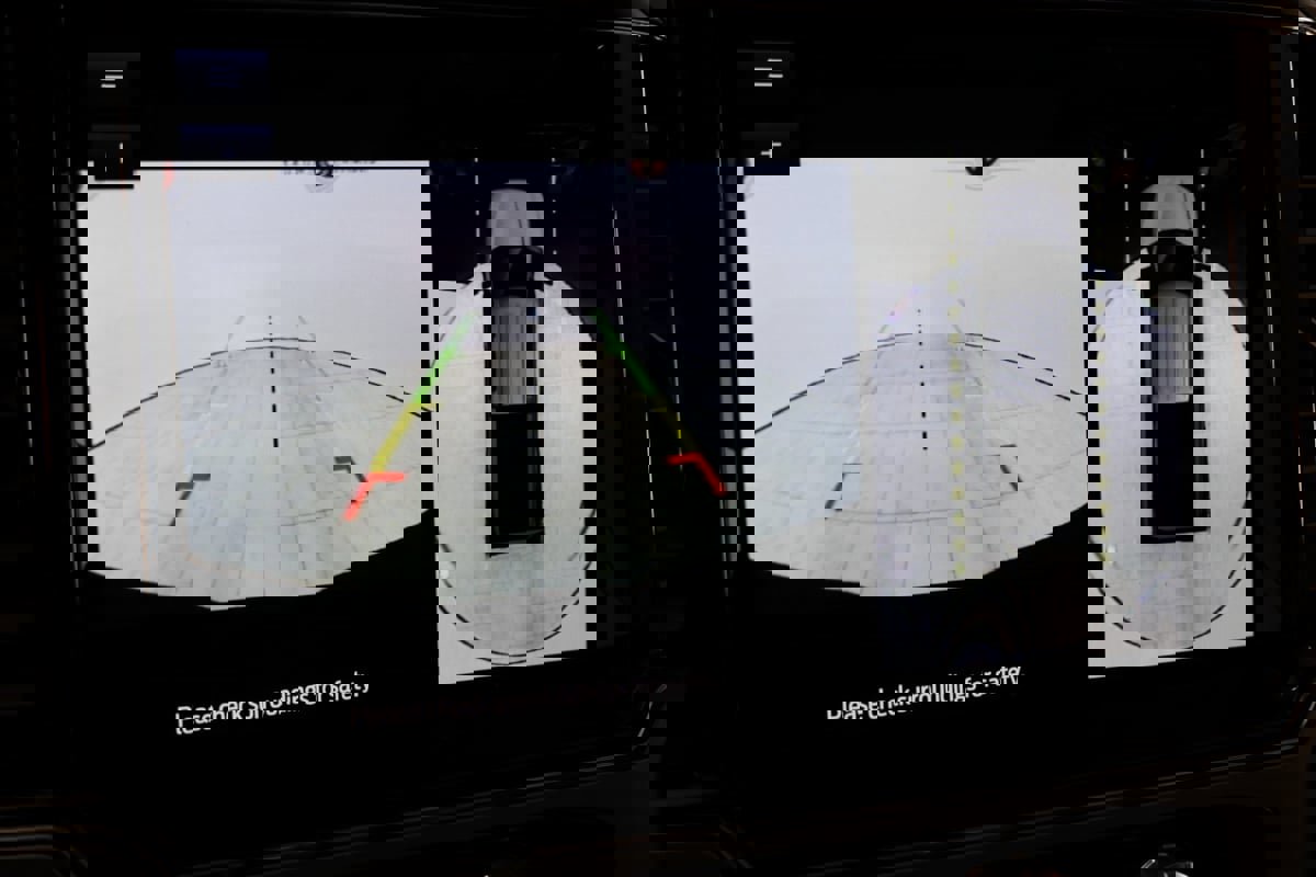 Used 2020 Ford F350 Platinum w/ FX4 Off-Road Package image 7