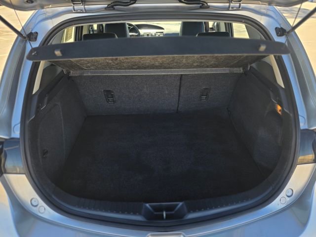 Used 2013 MAZDA MAZDA3 i Grand Touring w/ Tech Pkg image 9