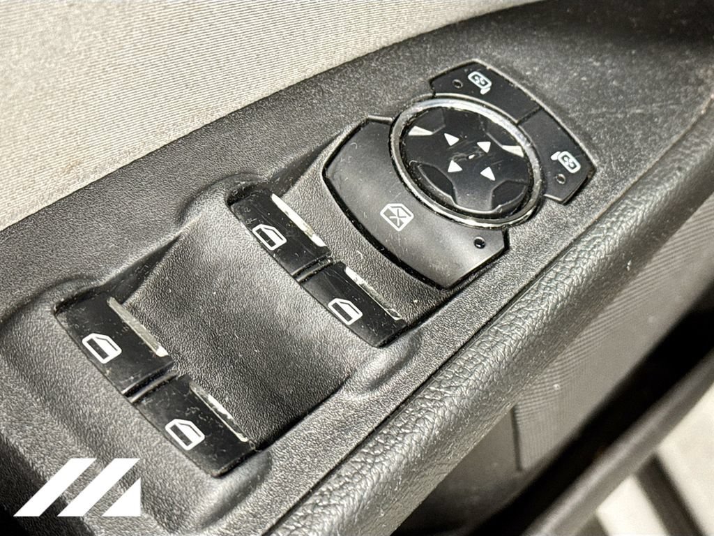 Used 2015 Ford Fusion S FWD image 19